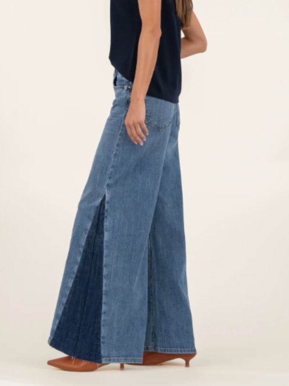 KUT from the Kloth Blake Fab Ab Super Wide Leg Jeans Size 10 NWT - Picture 2 of 4